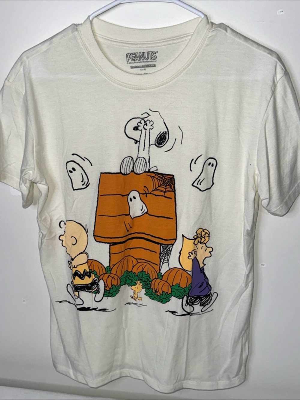 Peanuts White Halloween Snoopy & Friends Graphic Tee